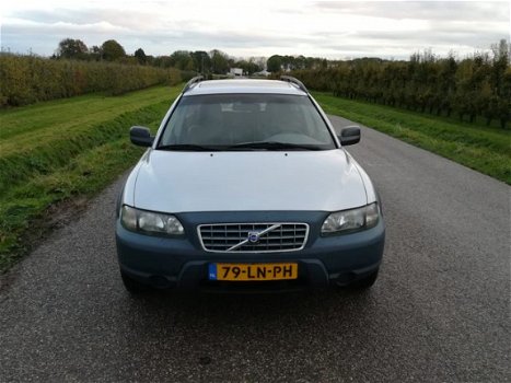 Volvo XC70 - 2.5 T Automaat | 7 Persoons | Leder | Cruise - 1