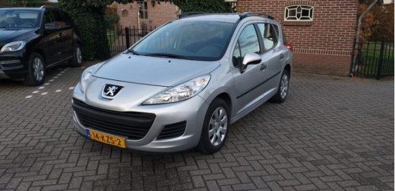 Peugeot 207 - 1.4 XR - 1