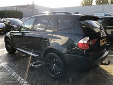 BMW X3 - 3.0i High Executive Panoramadak xenon navigatie PDC voor+achter leer memory stoelen leer l