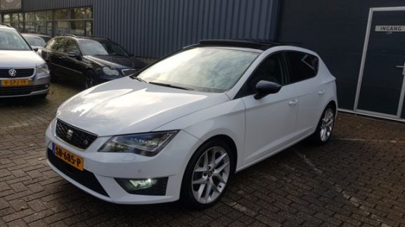 Seat Leon - 2.0 TDI FR DSG F1, Pano, Xenon, Navi - 1