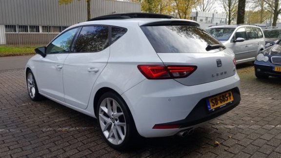 Seat Leon - 2.0 TDI FR DSG F1, Pano, Xenon, Navi - 1