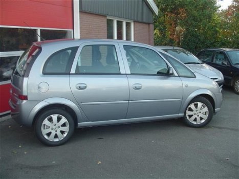 Opel Meriva - 1.6-16V Temptation // Automaat / Trekhaak - 1