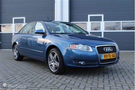 Audi A4 - 2.0 Pro Line nette auto met cruise, clima en meer - 1