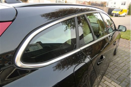 Volvo V60 - 1.6 D2 Summum Afn. Trekhaak Leder Navi Ecc-Airco 17