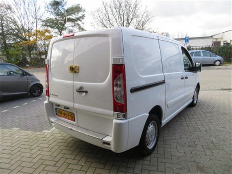 Peugeot Expert - 227 1.6 HDI L1H1 Navteq 2 - 1