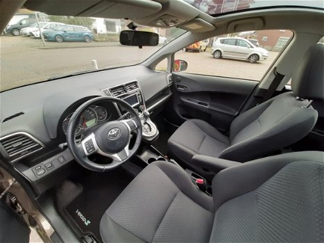 Toyota Verso S - 1.3 99pk Aut Trend |Navigatie, Panoramadak, 16