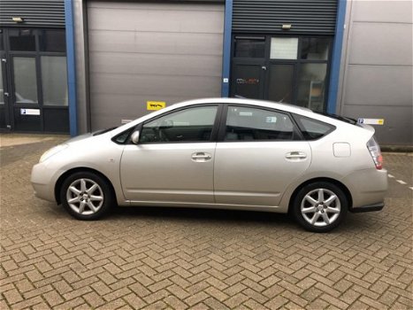 Toyota Prius - 1.5 VVT-i AIRCO, NAP, NAVI, DEALER ONDERHOUDEN, PARKEERSENSOR - 1