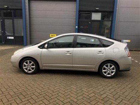 Toyota Prius - 1.5 VVT-i AIRCO, NAP, NAVI, DEALER ONDERHOUDEN, PARKEERSENSOR - 1