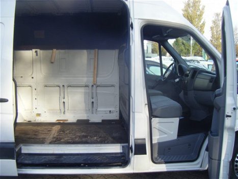 Volkswagen Crafter - 32 2.5 TDI L2H2 VOORZIEN VAN AIRCO+TREKHAAK+BIJRIJDERSBANK - 1