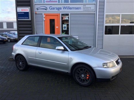 Audi A3 - 1.6 Attraction - 1