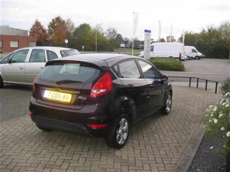 Ford Fiesta - 1.25 82PK GHIA - 1