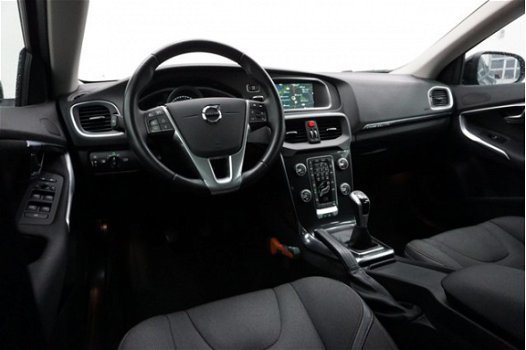 Volvo V40 Cross Country - 2.0 D2 Nordic+ | NAVIGATIE | CLIMA | DAKRAILS | - 1