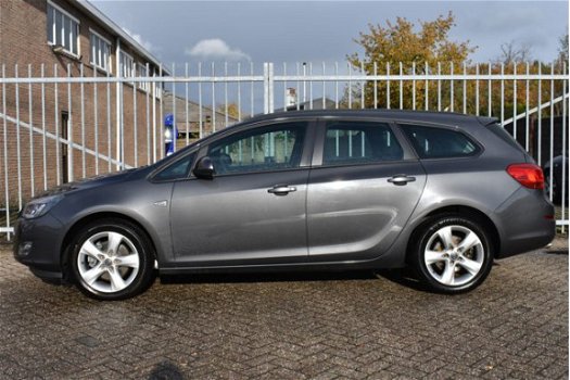 Opel Astra Sports Tourer - 2.0 CDTI COSMO S/S - NAVI - PDC - CRUISE CONTROL - 1