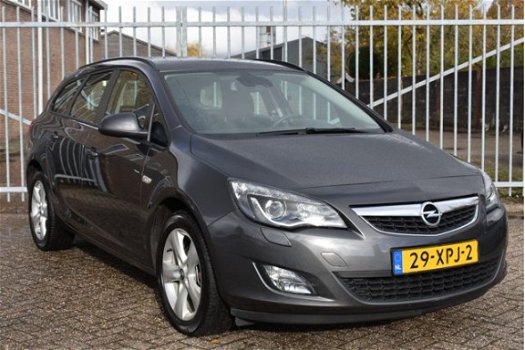 Opel Astra Sports Tourer - 2.0 CDTI COSMO S/S - NAVI - PDC - CRUISE CONTROL - 1
