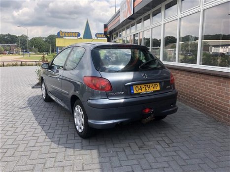 Peugeot 206 - 1.4 Forever Oudjaar actie 350, - Euro korting - 1