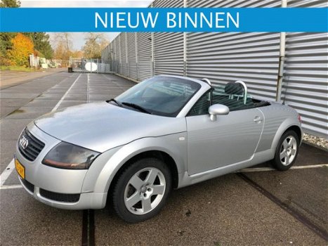 Audi TT - 8N - 1