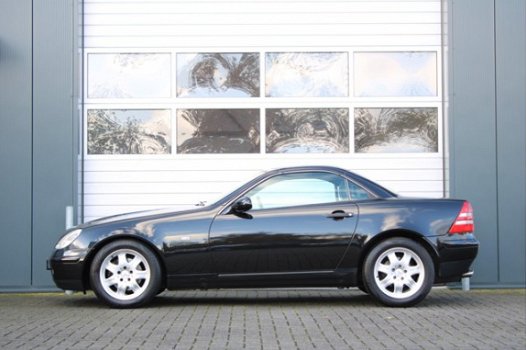 Mercedes-Benz SLK-klasse - 230 K. 193pk Automaat Airco/Cruise/Leder/Stoelverwarming/Elek.Ramen/C.V./ - 1