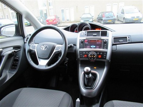 Toyota Verso - 1.8 VVT-i 5 Pers. (Airco, Cruise, Navi, Camera) - 1