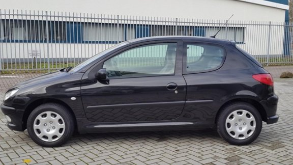 Peugeot 206 - 1.4-16V Gentry Zwart - 1