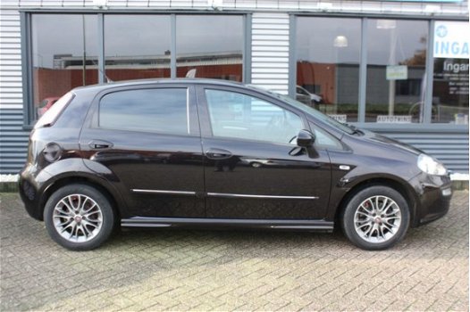 Fiat Punto Evo - 1.3 CLIMA CRUISE TREKHAAK DONKER GLAS 15''LM-VELGEN - 1