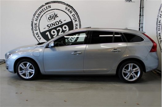 Volvo V60 - 2.4 D6 AWD Plug-In Hybrid Summum XENON LEDER MEMORY SCHUIFDAK *EX BTW - 1