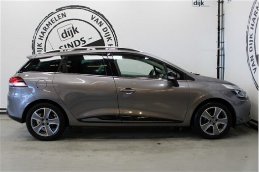 Renault Clio Estate - 0.9 TCe Night&Day NAVIGATIE CLIMA PDC - 1