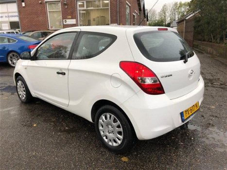 Hyundai i20 - 1.1 CRDi i-Motion Blue Drive * Org. 123.983km + Boekjes / 2011 / Zeer Zuinig 1:23, 8 - 1