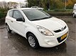 Hyundai i20 - 1.1 CRDi i-Motion Blue Drive * Org. 123.983km + Boekjes / 2011 / Zeer Zuinig 1:23, 8 - 1 - Thumbnail