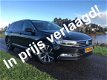 Volkswagen Passat Variant - 1.6 TDI Highline Business Automaat/DAB+/Clima/Navi 09-2017 - 1 - Thumbnail