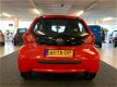 Toyota Aygo - 1.0-12V + Nwe apk, airco, zeer zuinig en wegenbelasting slechts €17p/m - 1 - Thumbnail