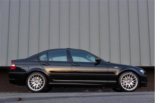 BMW 3-serie - 330i E46 Sedan Facelift Executive | M-pakket | 2e eigenaar | Sport - 1