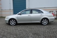 Toyota Avensis - 2.0 VVTi Linea Luna trekhaak - lm velgen