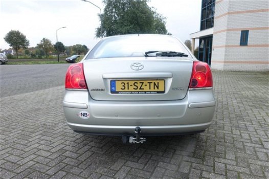 Toyota Avensis - 2.0 VVTi Linea Luna trekhaak - lm velgen - 1