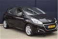 Peugeot 208 - 1.2 82 PK SIGNATURE, NAVI, PDC, CARPLAY, NIEUWE AUTO - 1 - Thumbnail