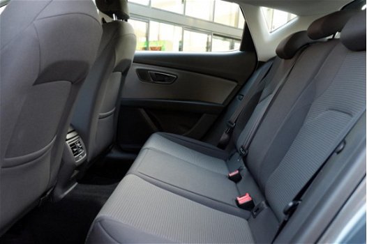 Seat Leon - 1.6 TDI 115PK Style Business Intense | Cruise Control | DAB+| Climatronic| - 1