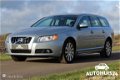 Volvo V70 - T4 180pk Limited Edition *NL-AUTO *LEDER *TREKHAAK - 1 - Thumbnail