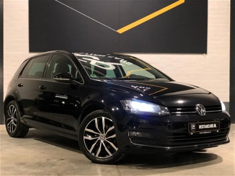 Volkswagen Golf - 1.4 TSI ACT Highline Automaat -Carplay Navi-Clima -PDC -Cruise-Voll Leder - 1