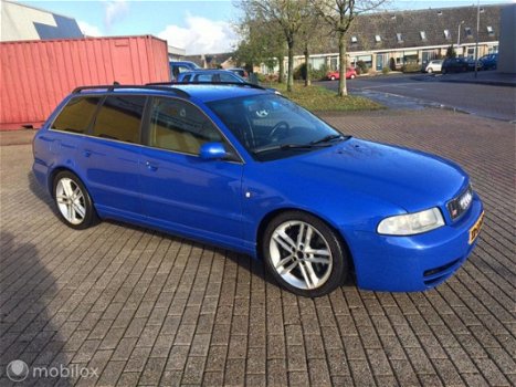 Audi S4 - Avant 2.7 5V quattro S4 Advance - 1