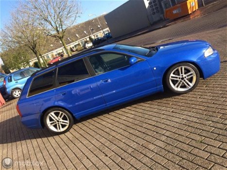 Audi S4 - Avant 2.7 5V quattro S4 Advance - 1