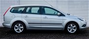 Ford Focus Wagon - 1.6 Comfort - Dealer onderhouden - NL auto - 1 - Thumbnail