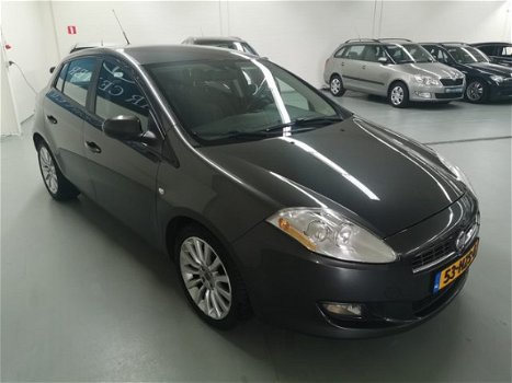 Fiat Bravo - 1.4 T-Jet Corporate actie luxe uitvoering - 1