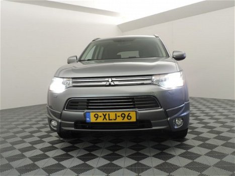 Mitsubishi Outlander - 2.0 PHEV Instyle + (full options) - 1