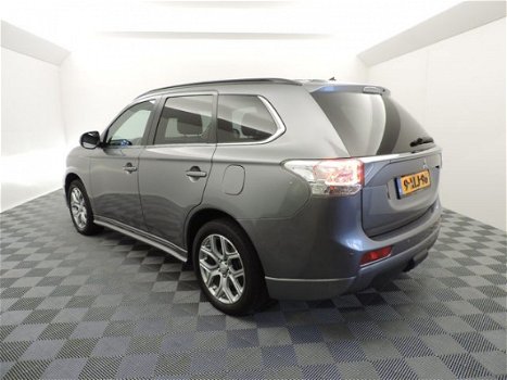 Mitsubishi Outlander - 2.0 PHEV Instyle + (full options) - 1