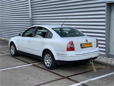 Volkswagen Passat - 1.9 TDI 130pk Sportline