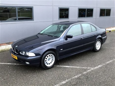 BMW 5-serie - 520i automaat - 1