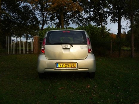 Daihatsu Sirion 2 - 1.0-12V Premium - 1