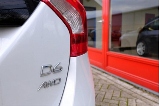 Volvo V60 - 2.4 D6 AWD Plug-In Hybrid Summum Aut. Xenon/Leder/Navi/Schuifdak/Enz - 1