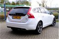 Volvo V60 - 2.4 D6 AWD Plug-In Hybrid Summum Aut. Xenon/Leder/Navi/Schuifdak/Enz - 1 - Thumbnail