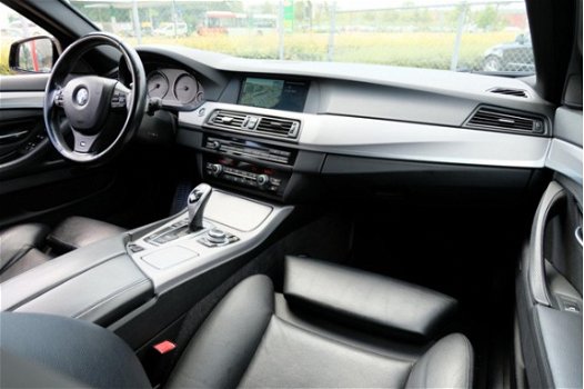 BMW 5-serie Touring - 530d M Sport Edition Aut. M-Pakket/Leder/Navi - 1