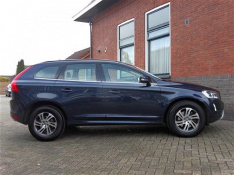 Volvo XC60 - 2.0 D4 FWD Momentum Incl. Bovag garantie - 1